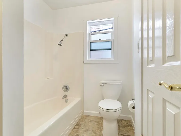 117 Amethyst Ave #B — Photo 7