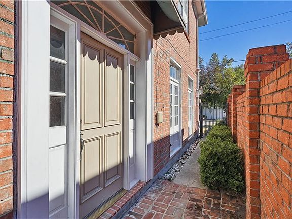 4th image of 512 N Labarre Rd