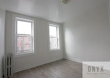 Rented by Onyx