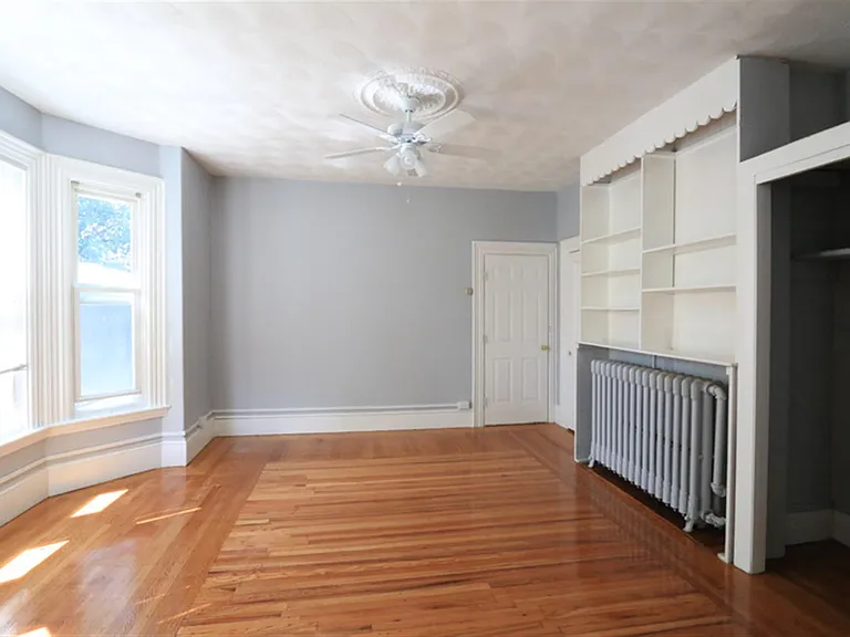 64 Vinal Ave — Photo 8