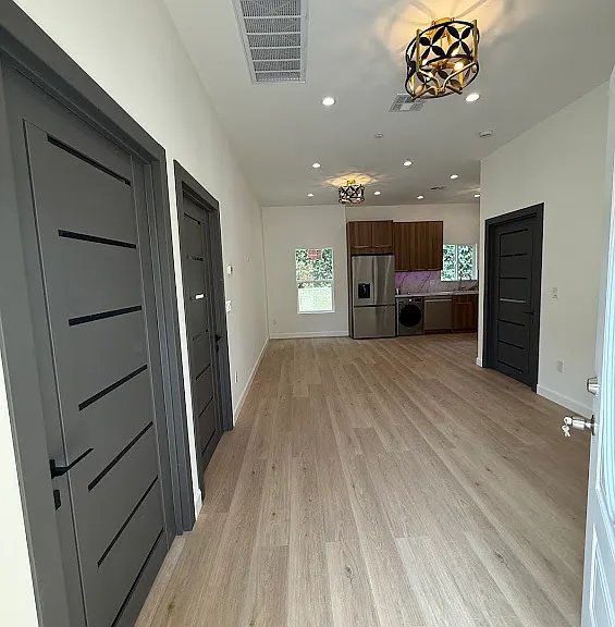 321 Porter St #B — Photo 5