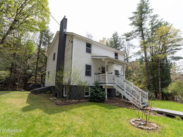 197 Hans Creek Road, Broadalbin, NY 12025