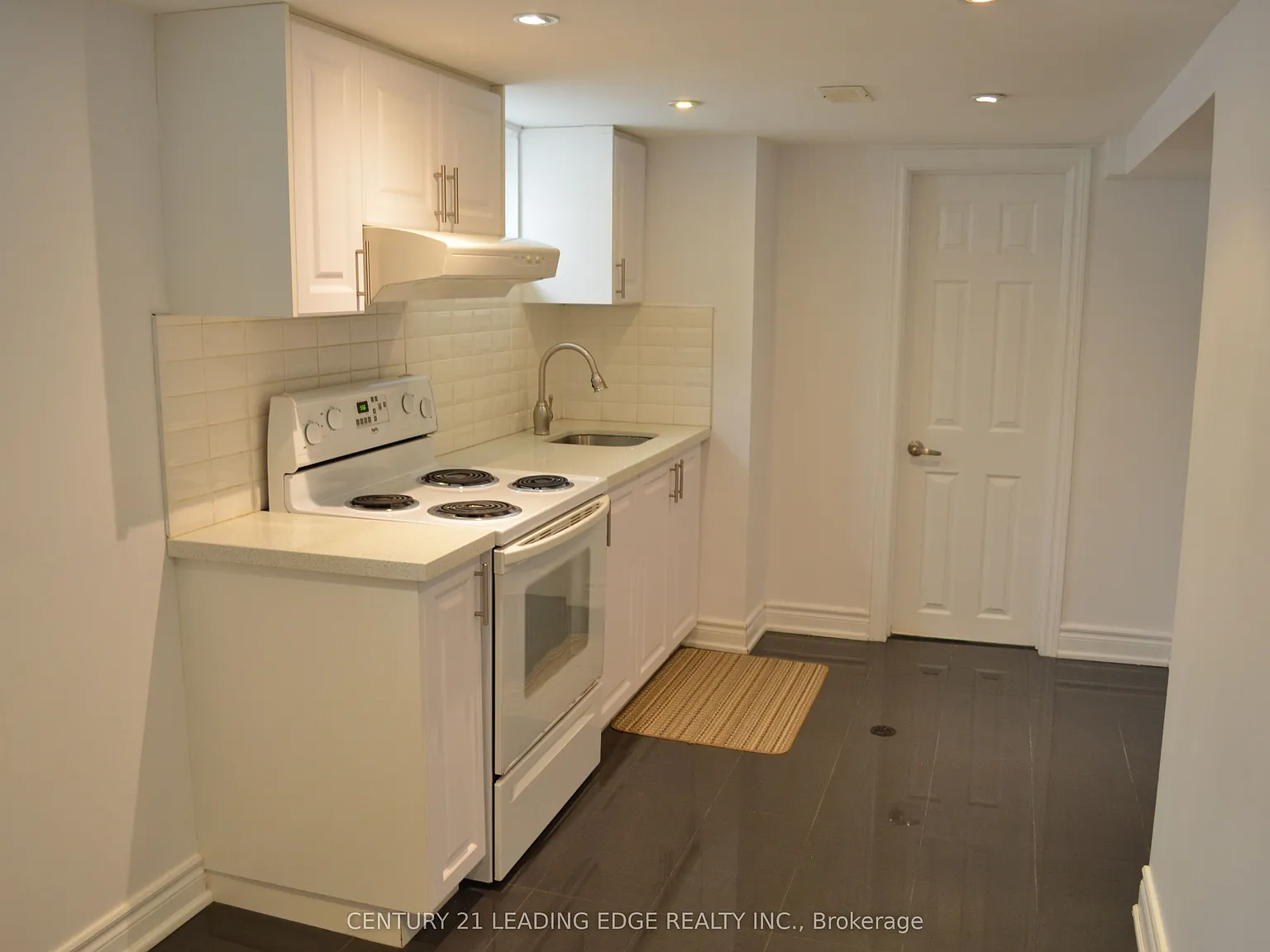 2 bed, $2,000 — Photo 4