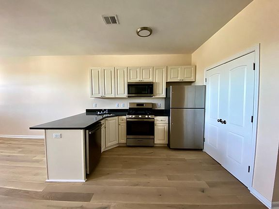 3rd image of 42 Summer St #22
