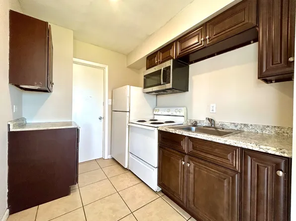 3706 N Scenic Hwy #3, Lake Wales, FL 33898