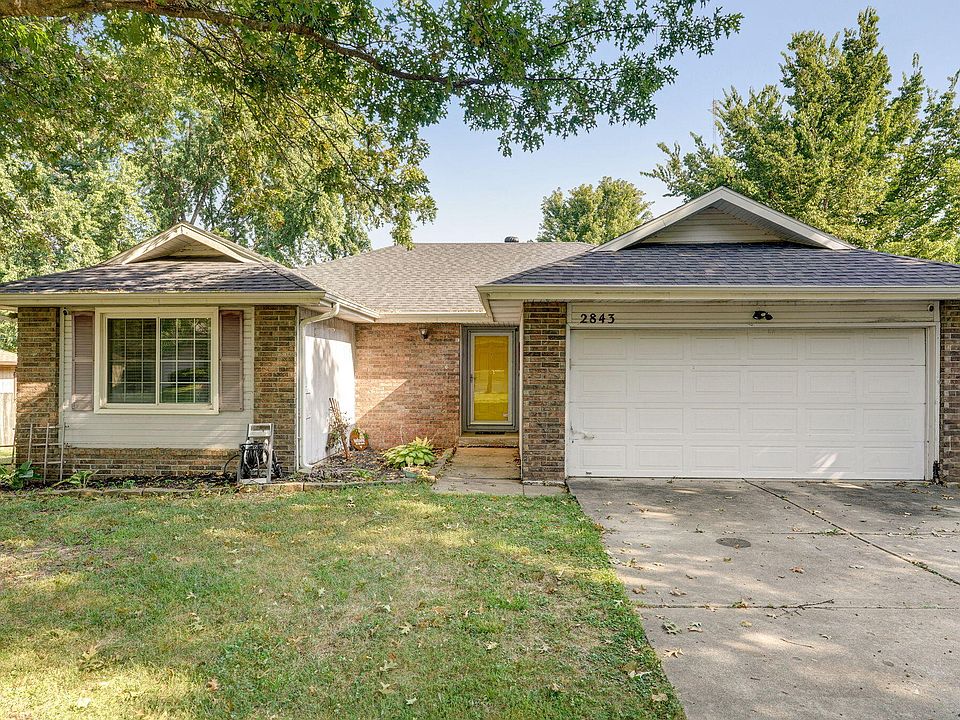 1st image of 2843 W Primrose Lane