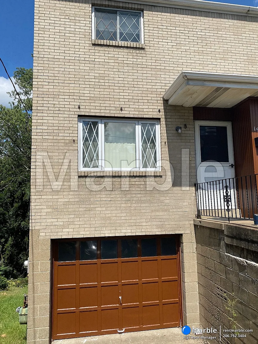 1913 New York Ave photo 1