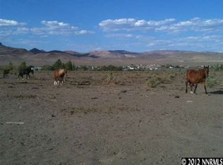 5685 Boyer Ln, Silver Springs, NV 89429