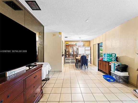 4th image of 5440 E 7th Ave