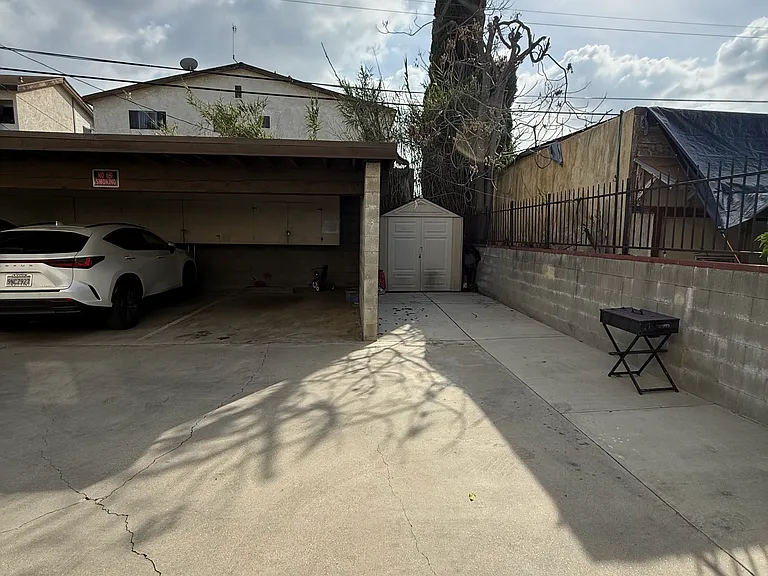602 W California Ave — Photo 9