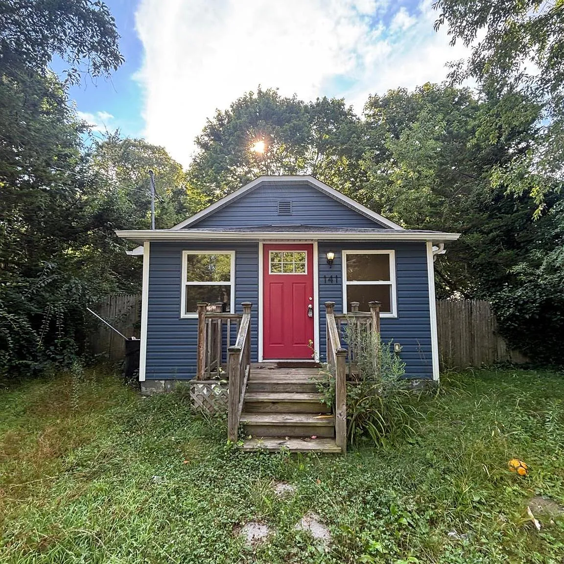 2 bed, 1.0 bath, 698 sqft, $2,505 — Photo 1