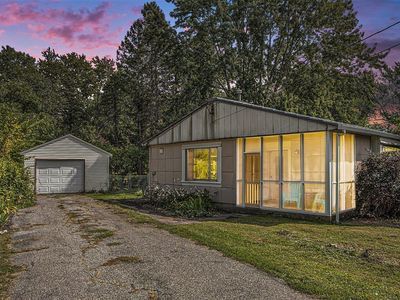 1421 Olmstead Rd, Kalamazoo, MI, 49048