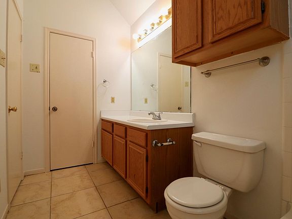 4th image of 2408 Shenandoah Dr