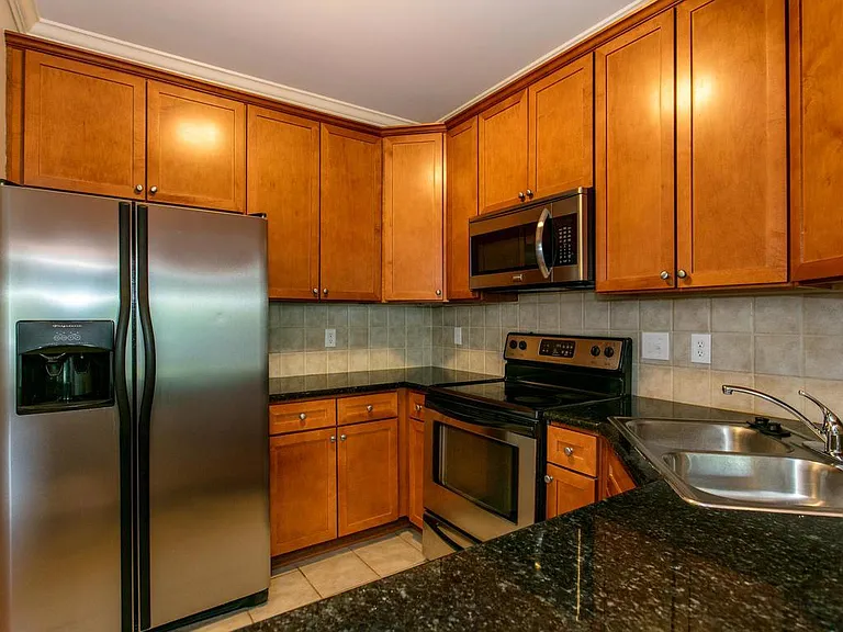9 Kenilworth Knls #109 — Photo 9