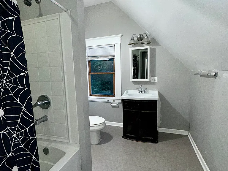 2335 Wheeler St — Photo 11