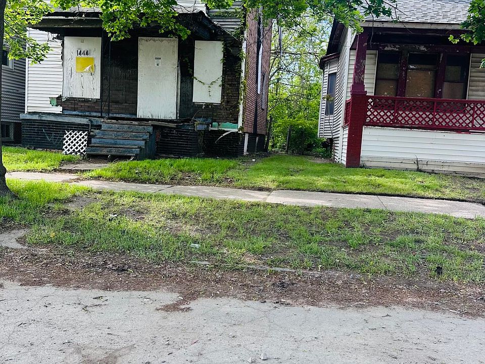 2nd image of 1444 Ferry Park St