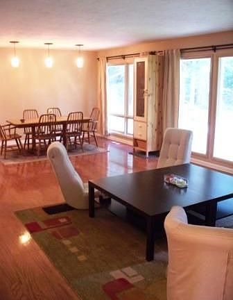 3rd image of 10532 Laurel Ln