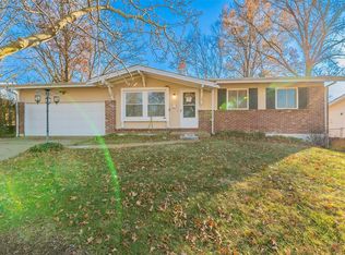 2560 Dukeland Dr, Saint Louis, MO 63136