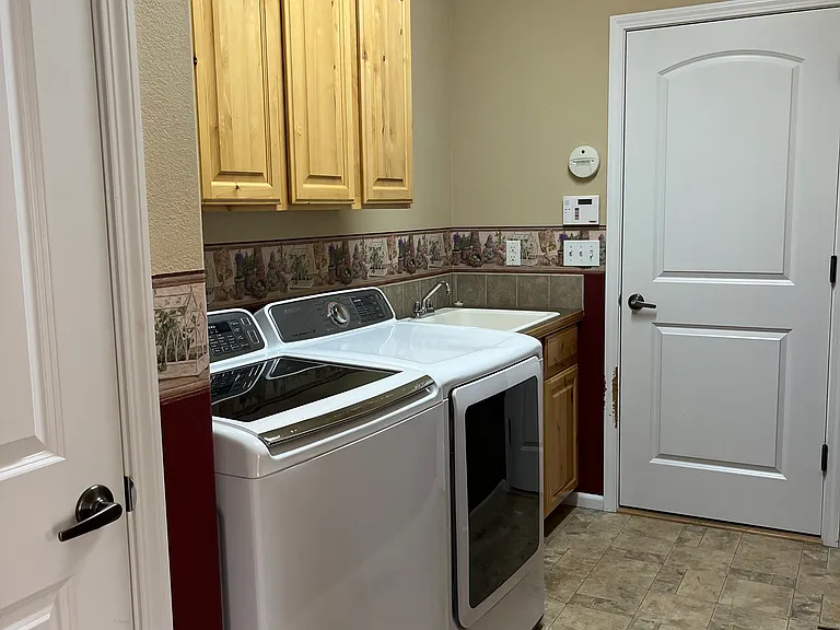 Laundry with sink