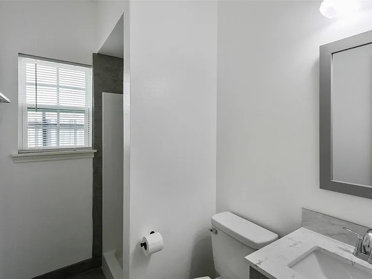 531 N Estelle St — Photo 22