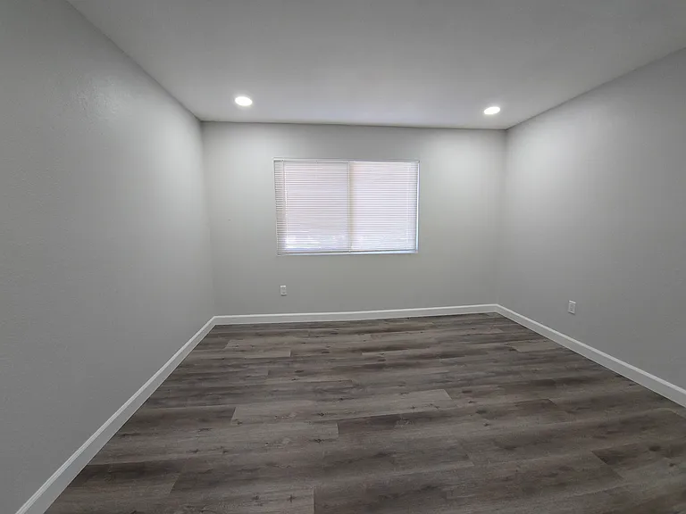 Cahuilla St — Photo 13