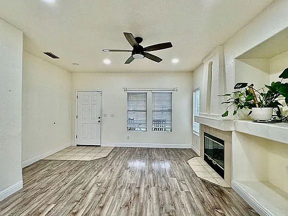4th image of 3647 Far Niente Way
