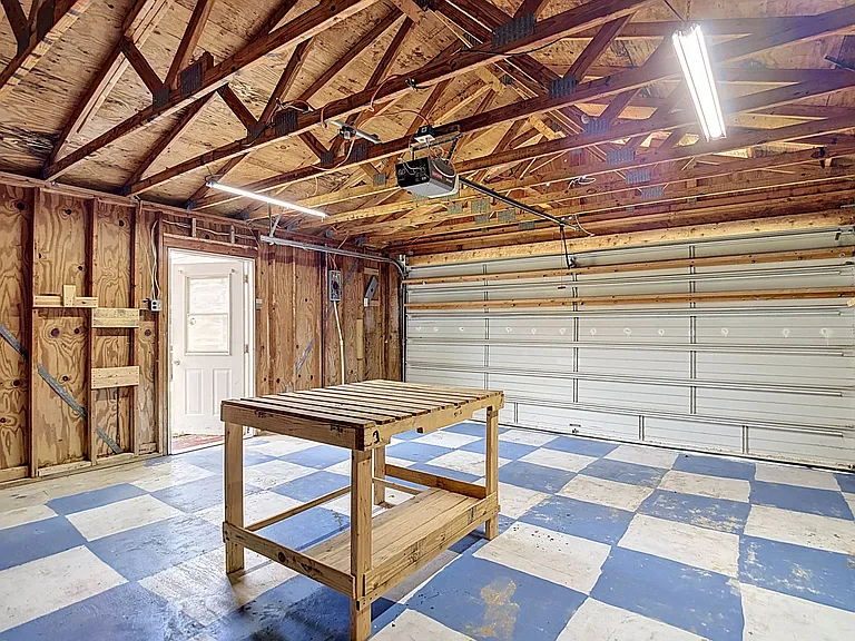 3255 Amherst Ave — Photo 51