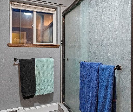 5th image of 313 S Harrison Ave