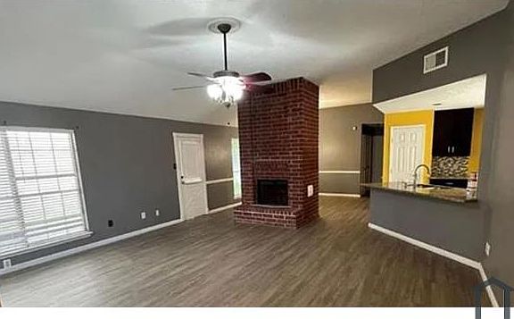 4th image of 2025 Sandy Knoll Dr