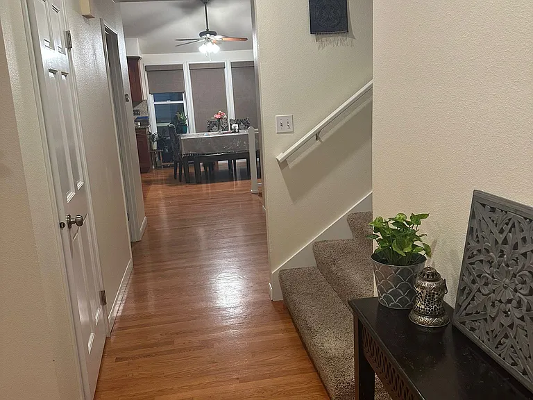 23947 SE 40th Pl — Photo 12
