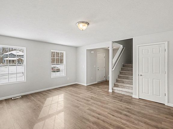 4th image of 20836 Rolling Hills Ln