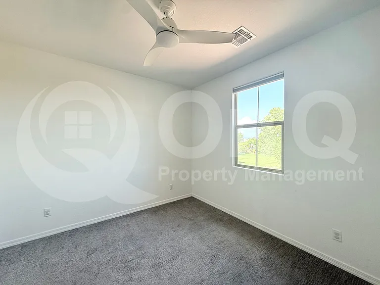 4602 S Flare — Photo 36