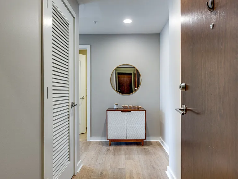 1212 Laurel St #815 — Photo 9