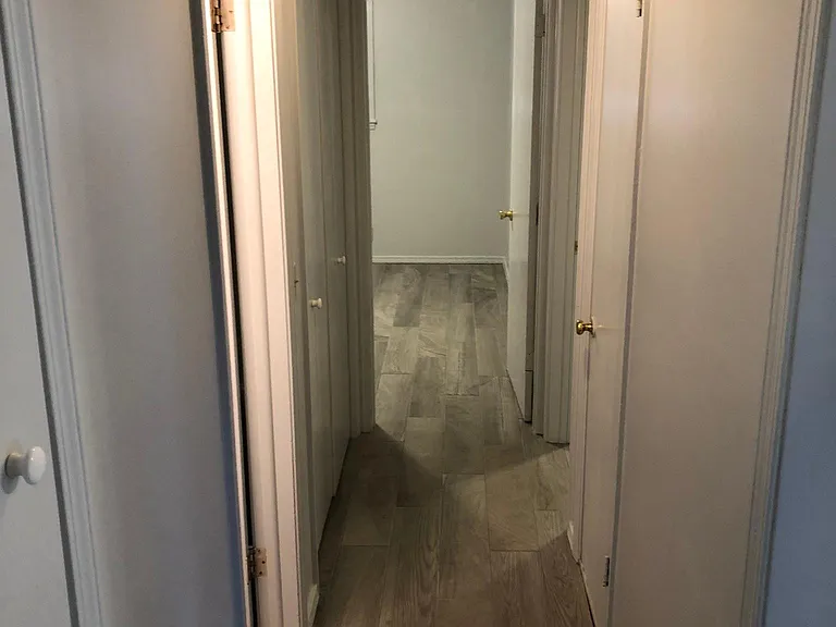 715 S 20th St — Photo 16