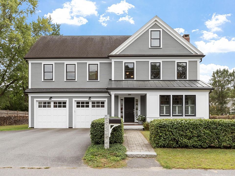 1st image of 284 Elsinore St