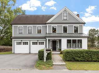 284 Elsinore St, Concord, MA 01742