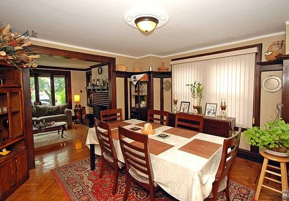 4th image of 282-284 Highland Ave