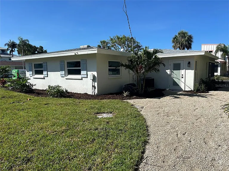 1625 Idle Ln — Photo 16
