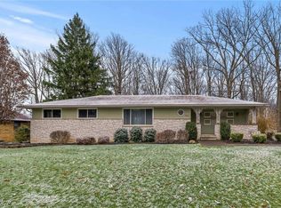9211 Glenwood Trl, Brecksville, OH 44141