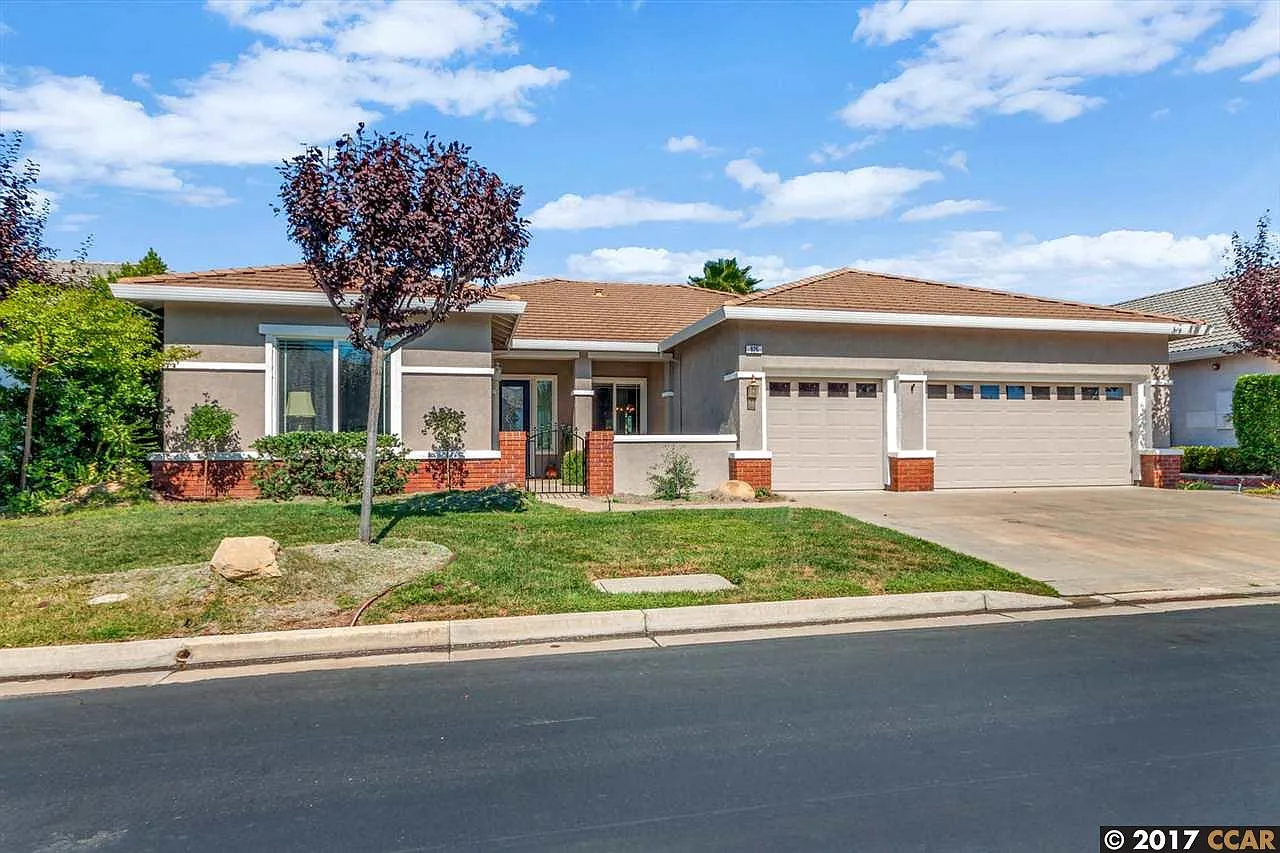 925 Suntan Ln photo 1