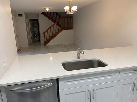 4th image of 3026 30th Ln