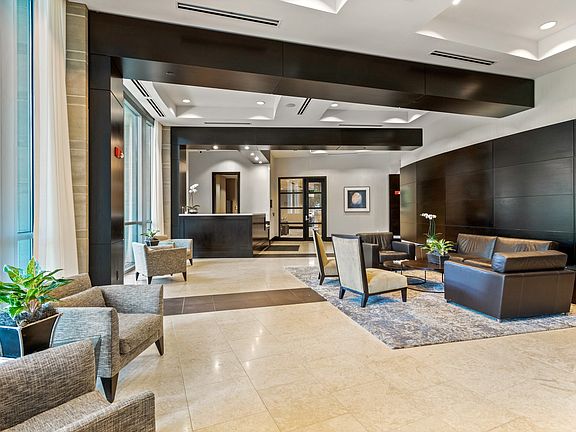 4th image of 900 20th Ave S APT 1106