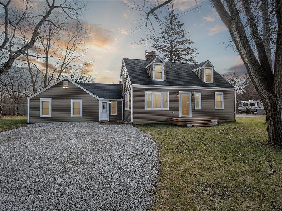 9383 Tecumseh Clinton Hwy, Tecumseh, MI 49286 Zillow