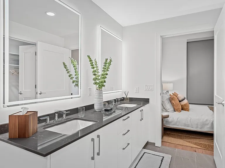 1212 Demonbreun St #1002 — Photo 35