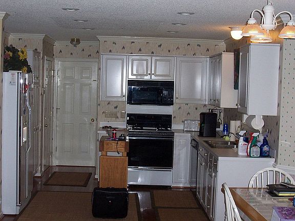 Large kitchen 