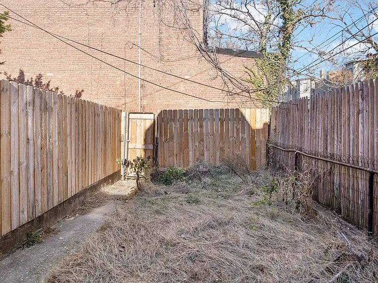 1512 E Lafayette Ave — Photo 3