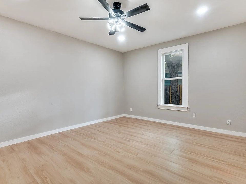 1st image of 814 W Richmond Ave