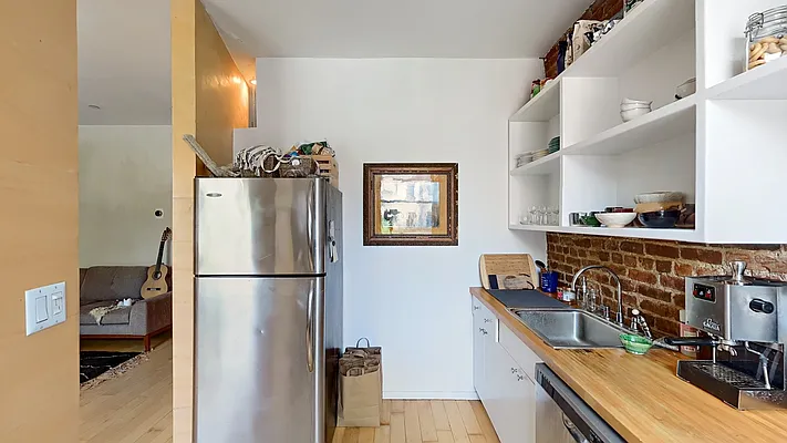 Rented by LG Fairmont Group | media 14