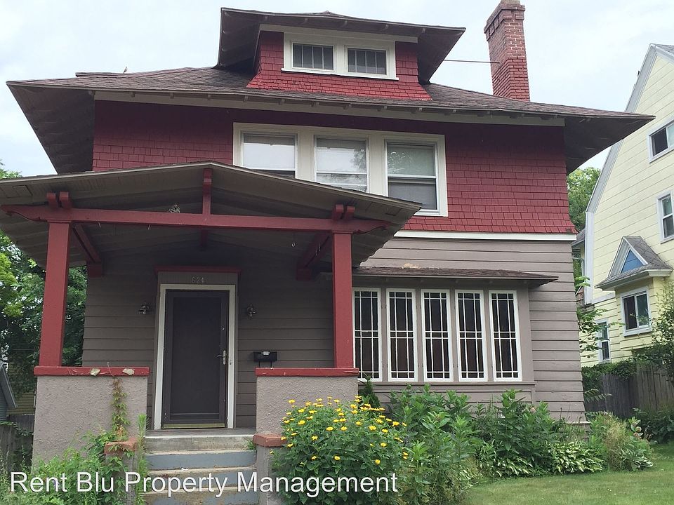 1st image of 624 College Ave SE