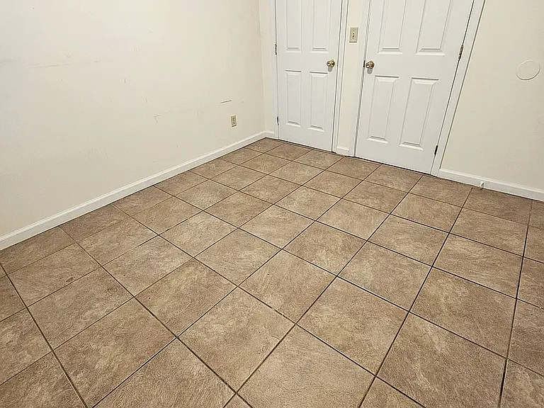 514 S Beveridge St #8 — Photo 2